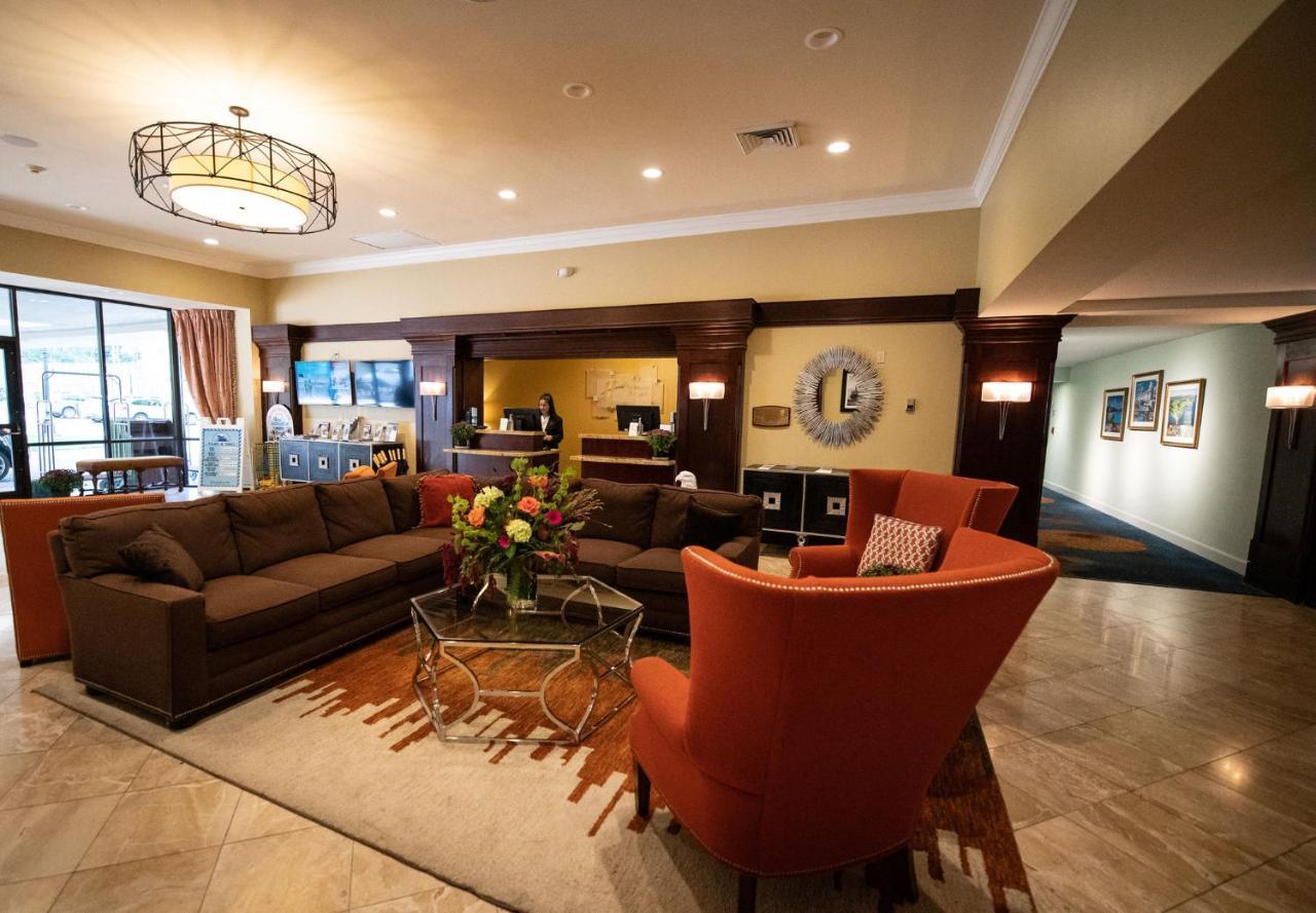 Holiday Inn Bar Harbor Regency Hotel By Ihg Exterior foto